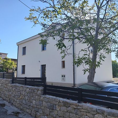 Apartments Grape Пироваць Екстер'єр фото